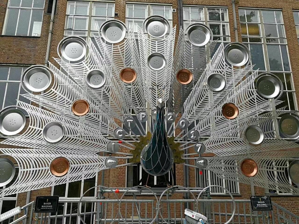 闵峻英教授和侯勇博士赴英国参加ICTP2017会议